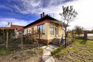 Gyula eladó családi ház