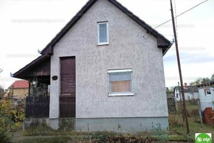 Debreceni eladó családi ház, 3 szobás