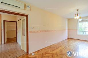 Eladó 9 szobás családi ház Szeged