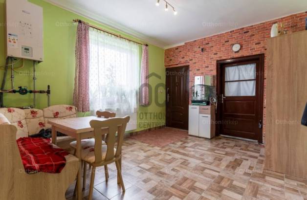 Eladó családi ház Pécs, 4 szobás
