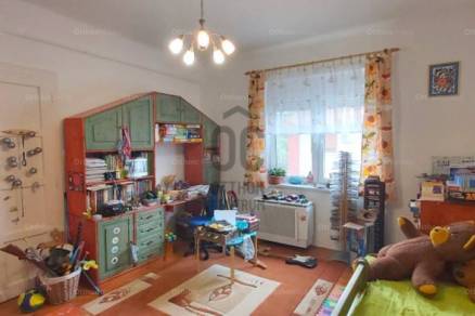 Lakás eladó Pécs, 84 négyzetméteres