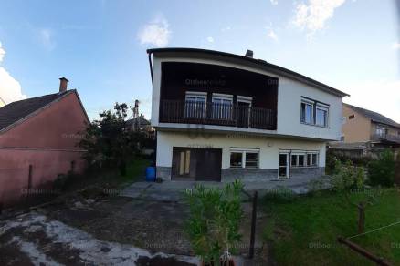 Pécsi eladó családi ház, 4 szobás, 125 négyzetméteres