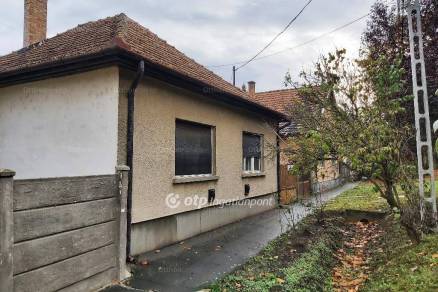 Családi ház eladó Gyula, 90 négyzetméteres