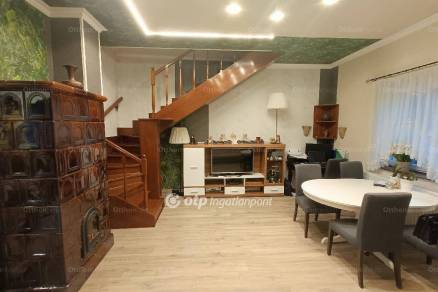 Budapest családi ház eladó, 1+4 szobás