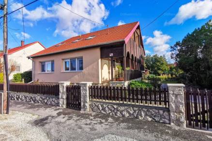 Győr 6 szobás családi ház eladó
