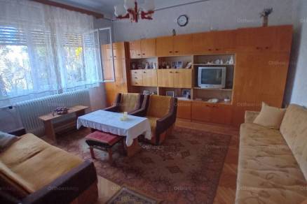 Eladó 3 szobás családi ház Újpéteritelepen, Budapest