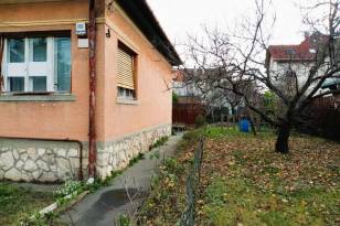 Budapest eladó családi ház Pestújhelyen a Bánkút utcában, 90 négyzetméteres