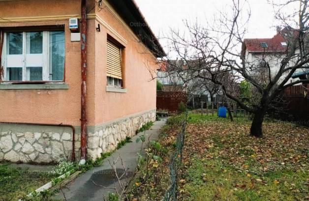 Budapest eladó családi ház Pestújhelyen a Bánkút utcában, 90 négyzetméteres