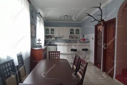 Debrecen családi ház eladó, 5 szobás