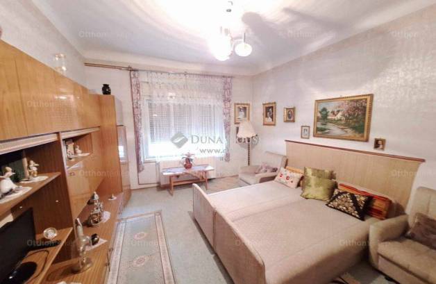 Családi ház eladó Siklós, 270 négyzetméteres