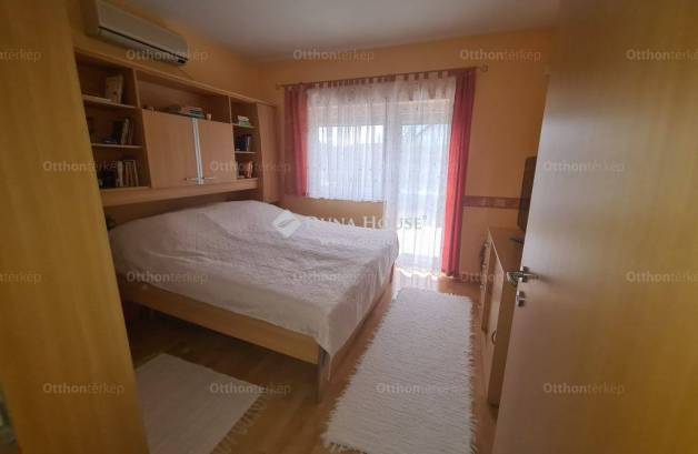 Eladó, Pécs, 4 szobás