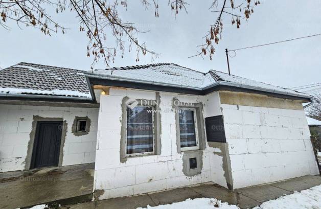 Családi ház eladó Enying, 76 négyzetméteres