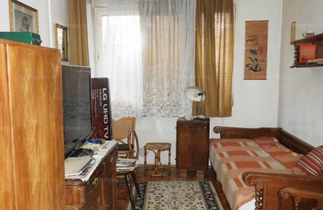 Budakeszi családi ház eladó a Rózsa utcában, 400 négyzetméteres