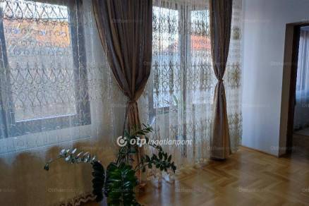 Szeged 5 szobás családi ház eladó