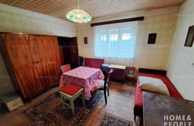 Balástyai eladó családi ház, 2 szobás, 72 négyzetméteres