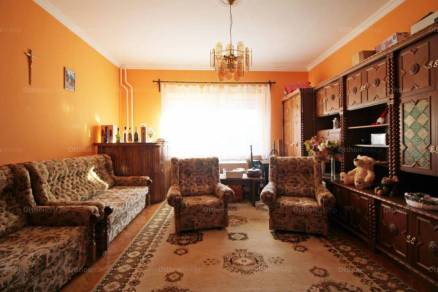 Eladó 5 szobás családi ház Dombóvár