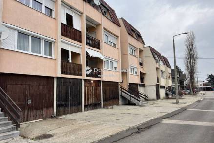 Pécs eladó lakás