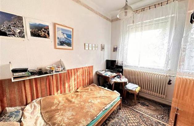 Eladó családi ház, Budapest, Sashalmon, 130 négyzetméteres