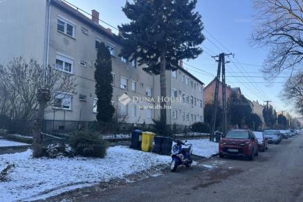 Eladó lakás Zalaegerszeg, 4 szobás