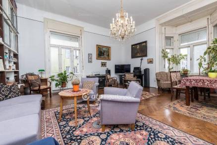 Budapesti lakás eladó, Lipótvárosban, 3+1 szobás