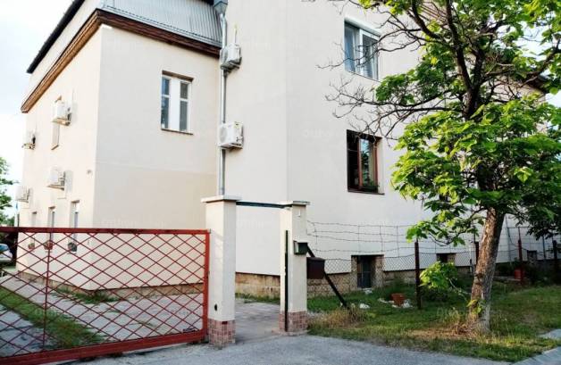 Budapesti lakás eladó, 48 négyzetméteres, 2 szobás
