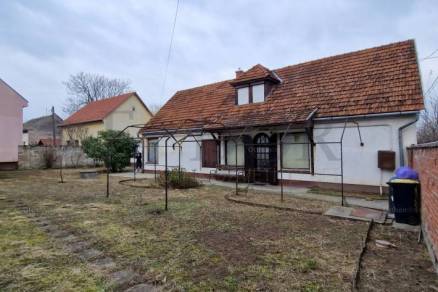 Eladó 5 szobás családi ház Budapest