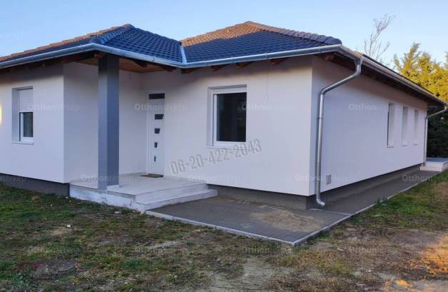 Szigetszentmiklós eladó új építésű családi ház az Ádám Jenő sétányon