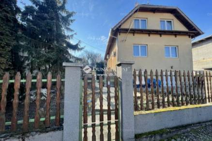 Baracskai családi ház eladó, 207 négyzetméteres