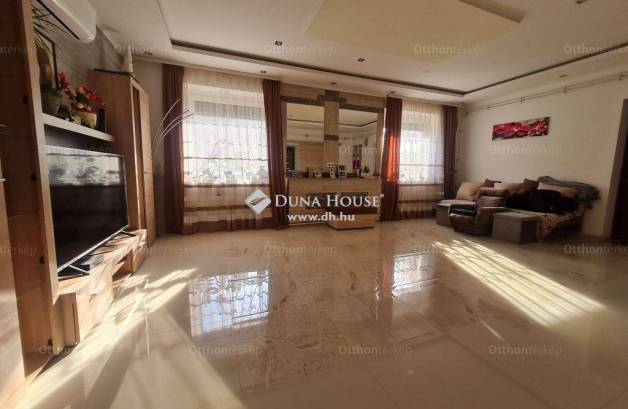 Enyingi családi ház eladó, 162 négyzetméteres, 5 szobás