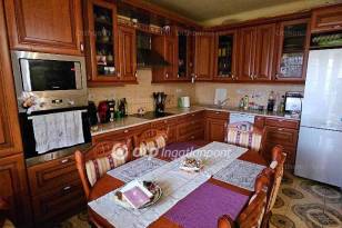 Debrecen 5 szobás családi ház eladó