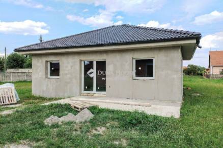 Eladó új építésű családi ház Kiskunlacháza az Alkotmány utcában, 4 szobás