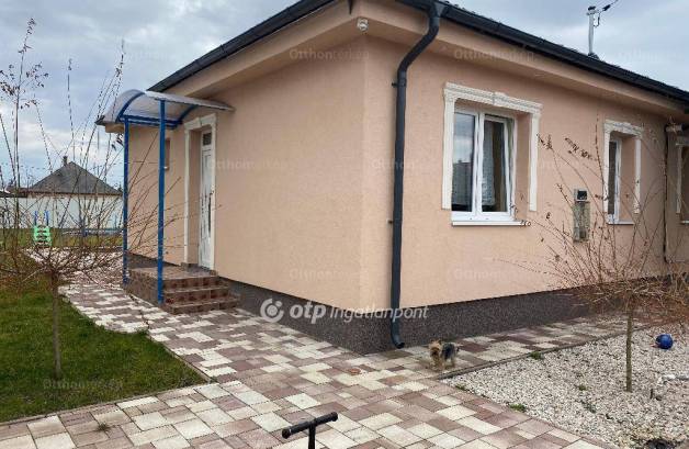 Eladó 3 szobás családi ház Debrecen, új építésű