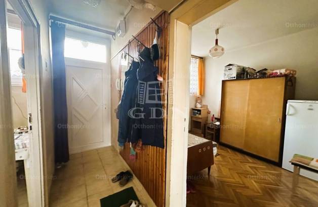 Eladó lakás Kaposvár, 2+1 szobás