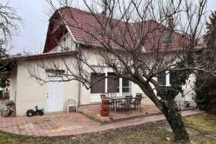 Gyula 5 szobás családi ház eladó