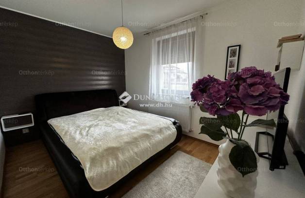 Zalaegerszegi családi ház eladó, 223 négyzetméteres, 5 szobás