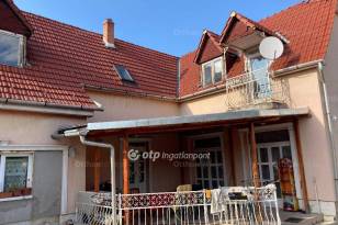 Miskolci családi ház eladó a Győri utcában, 200 négyzetméteres