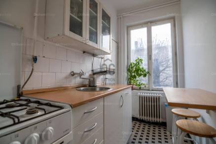 Budapesti lakás eladó, Krisztinavárosban, 3 szobás