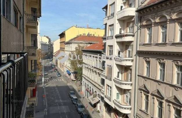 Budapesti lakás eladó, Víziváros, 2 szobás
