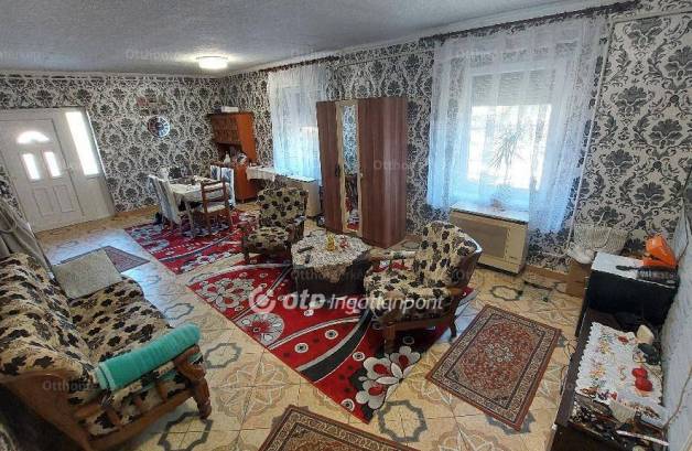 Alattyáni családi ház eladó, 94 négyzetméteres, 5 szobás