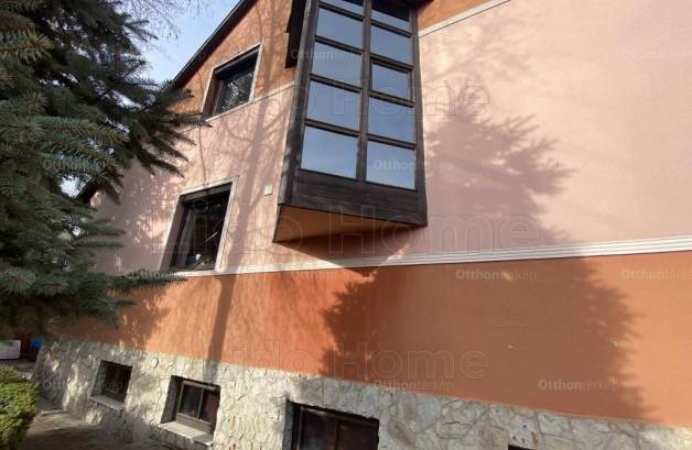 Balatonkenese 5 szobás családi ház eladó