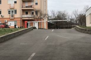 Debreceni eladó garázs, 14 négyzetméteres