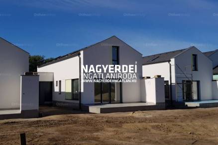 Debreceni új építésű sorház eladó, 200 négyzetméteres, 5 szobás