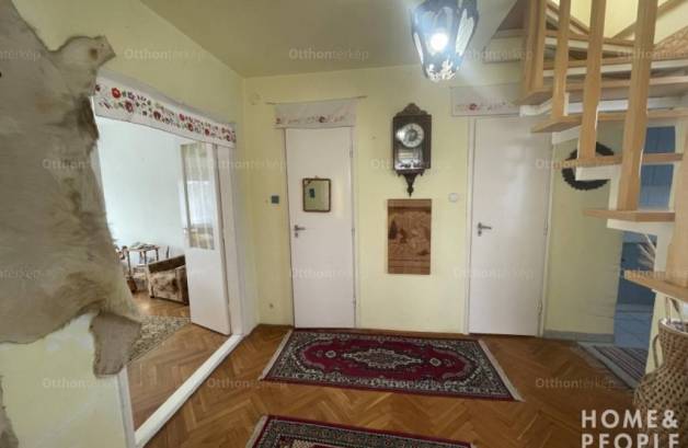 Szegedi eladó családi ház, 2 szobás, 97 négyzetméteres