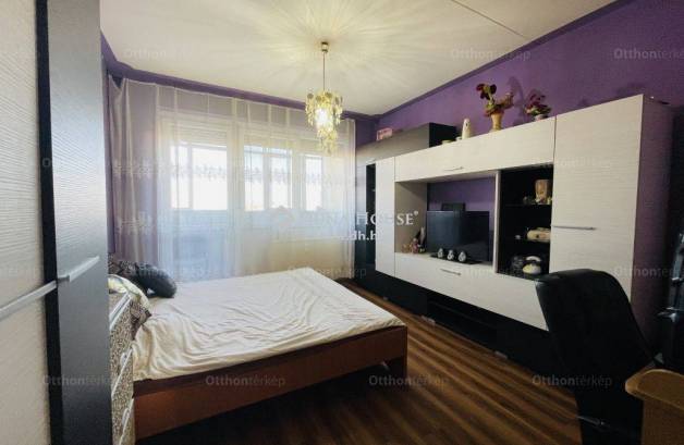 Eladó 4 szobás lakás Debrecen