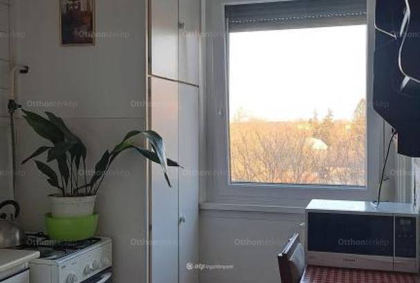 Eladó lakás Gyula, 2+1 szobás