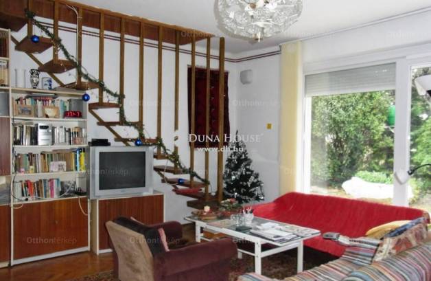 Balatonszemesi családi ház eladó, 120 négyzetméteres, 5 szobás