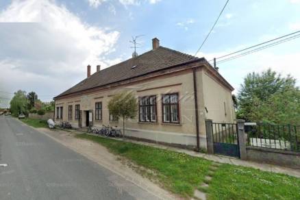 Győri eladó családi ház, 480 négyzetméteres