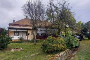 Győri eladó családi ház, 480 négyzetméteres