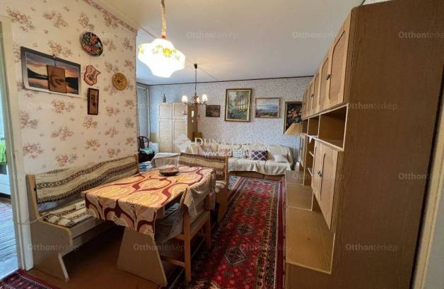 Eladó 4 szobás lakás Veszprém