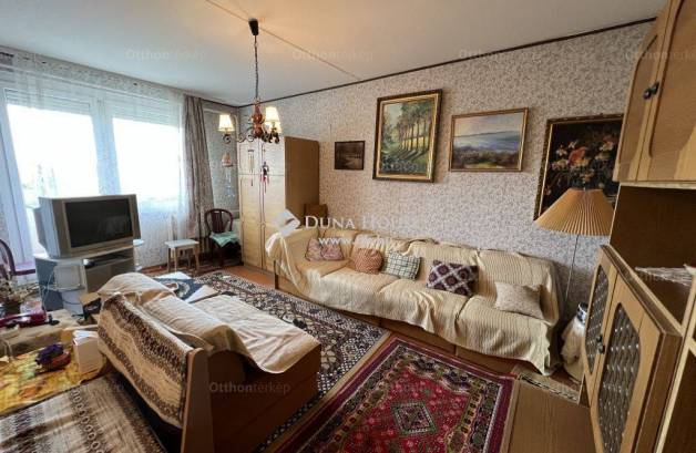Eladó 4 szobás lakás Veszprém